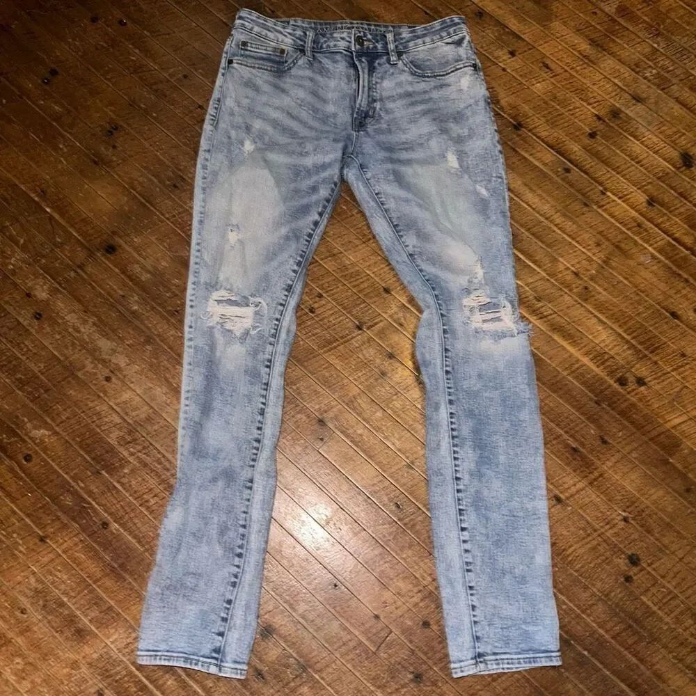 American Eagle distressed acid wash slim 32x34 jeans